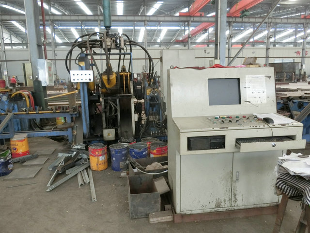 �Ǹ������Զ���